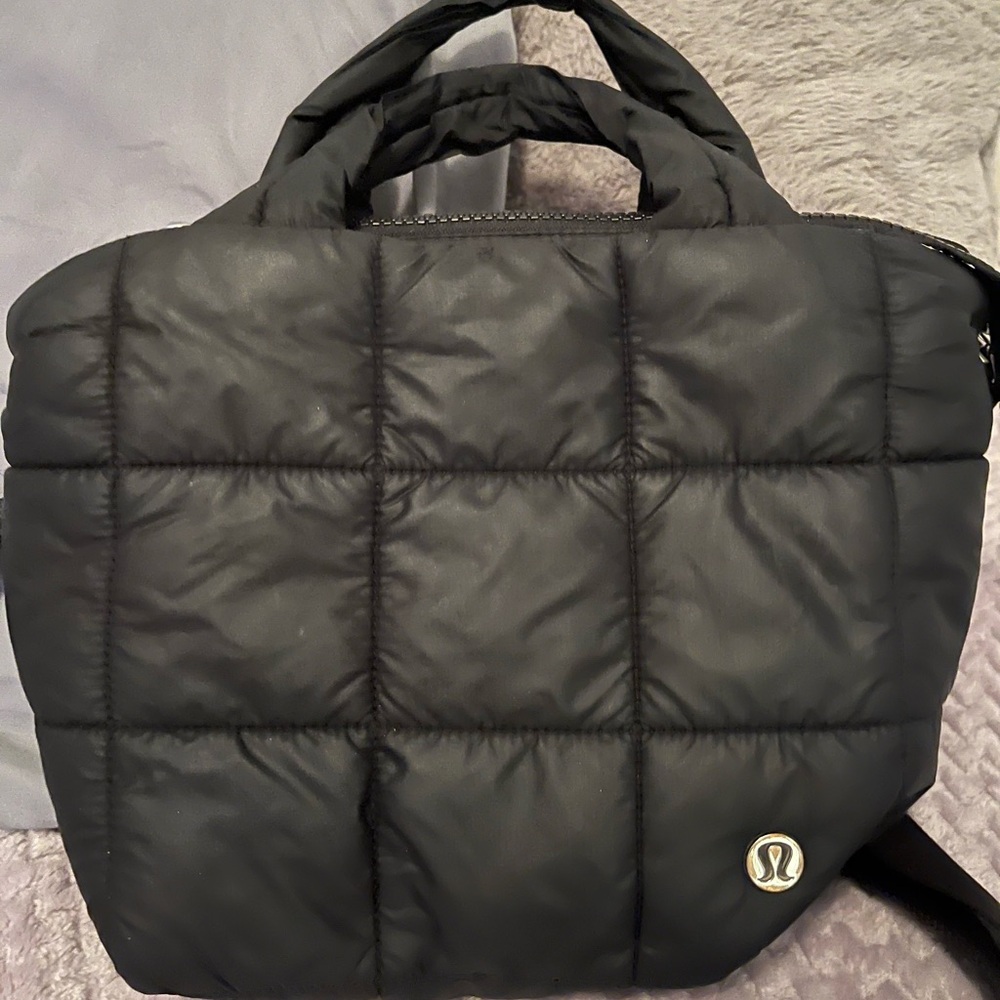 Lululemon Quilted Grid Tote bag mini Wunder puff